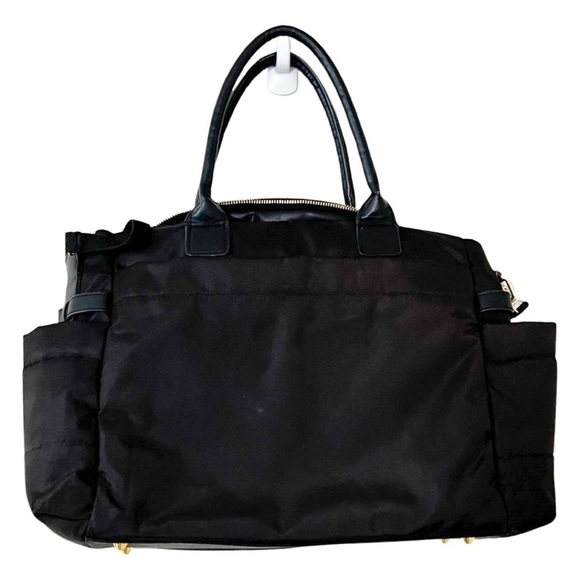 SKIP HOP Multifunction Large Crossbody Shoulder Diaper Bag in Black - Picture 2 of 11